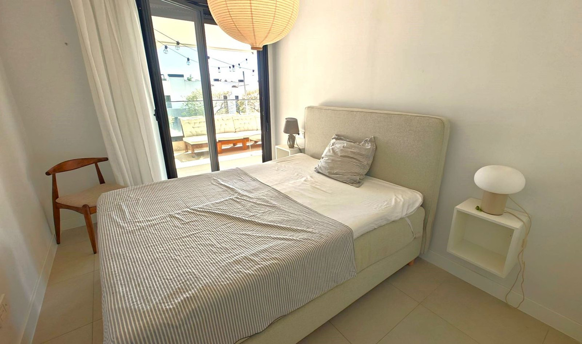 Appartement te koop in Estepona | 4 slaapkamers H5327425