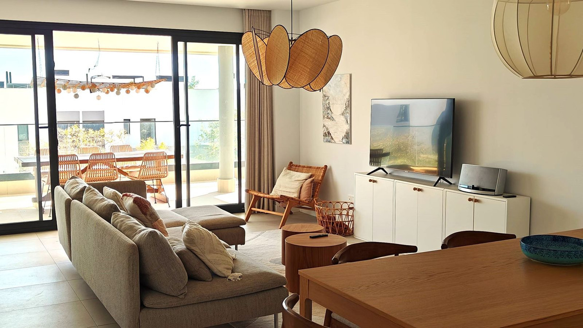 Appartement te koop in Estepona | 4 slaapkamers H5327425