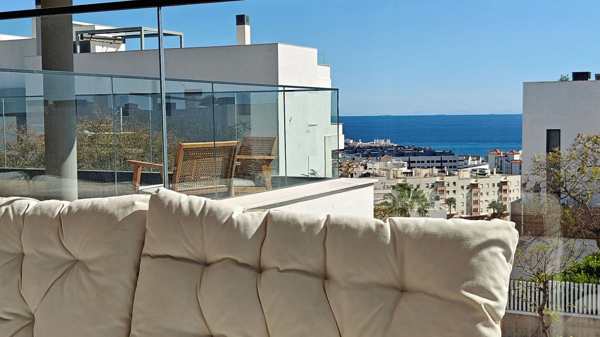 Appartement te koop in Estepona | 4 slaapkamers H5327425