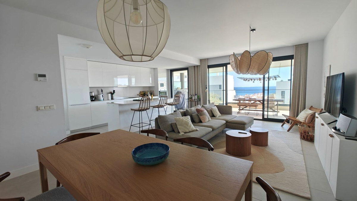 Appartement te koop in Estepona | 4 slaapkamers H5327425