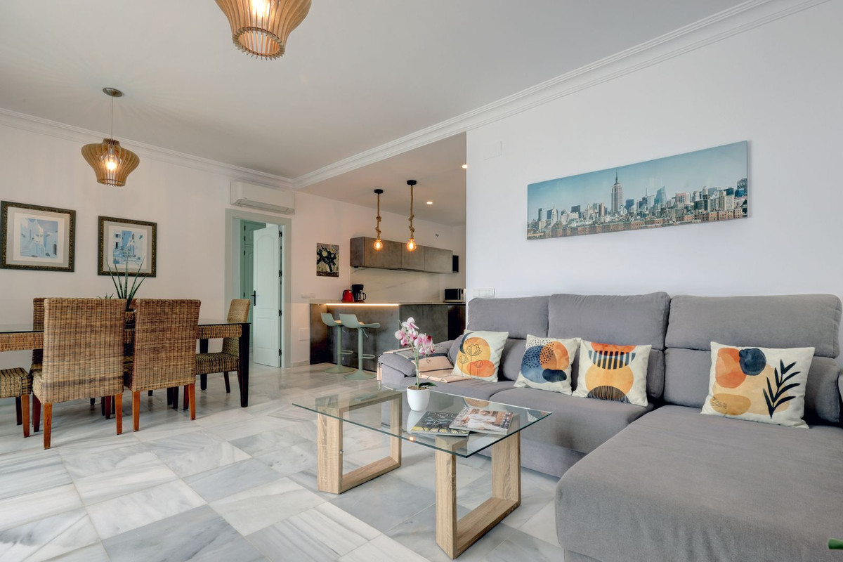 Appartement te koop in Estepona | 2 slaapkamers H5327533