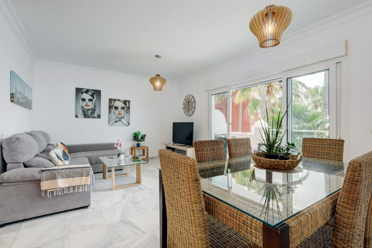 Appartement te koop in Estepona | 2 slaapkamers H5327533