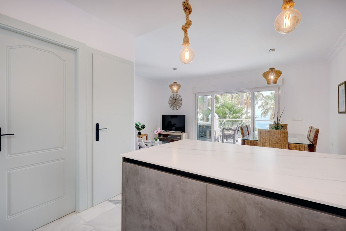 Appartement te koop in Estepona | 2 slaapkamers H5327533