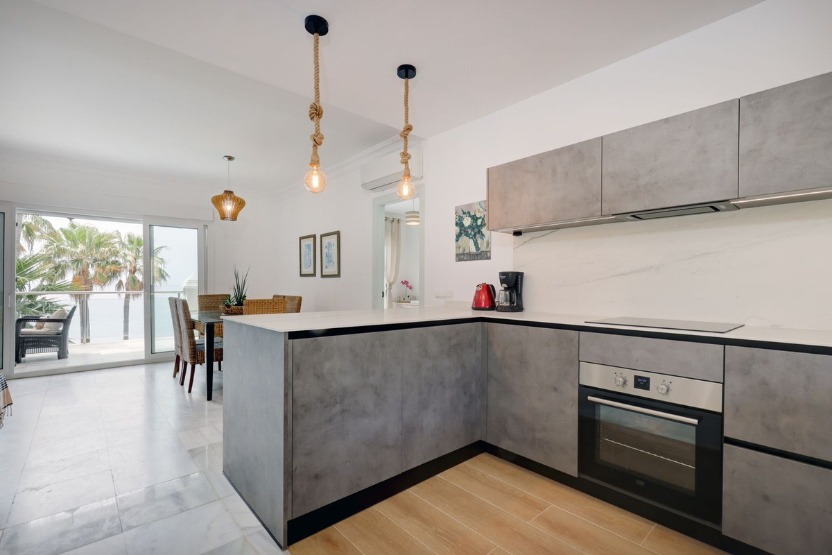 Appartement te koop in Estepona | 2 slaapkamers H5327533