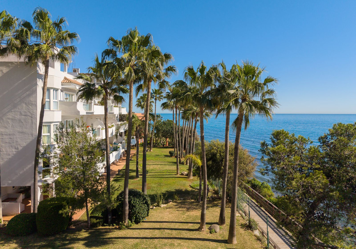 Appartement te koop in Estepona | 2 slaapkamers H5327533