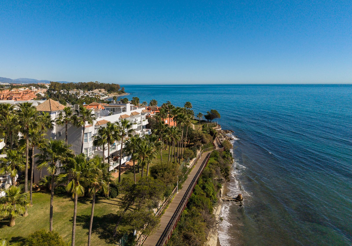 Appartement te koop in Estepona | 2 slaapkamers H5327533