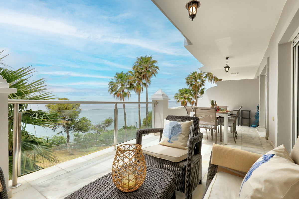 Appartement te koop in Estepona | 2 slaapkamers H5327533