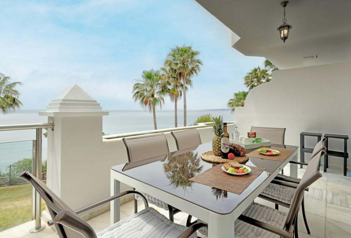 Appartement te koop in Estepona | 2 slaapkamers H5327533