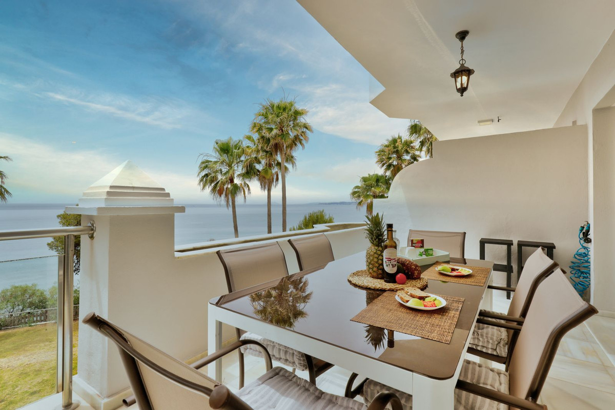 Appartement te koop in Estepona | 2 slaapkamers H5327533