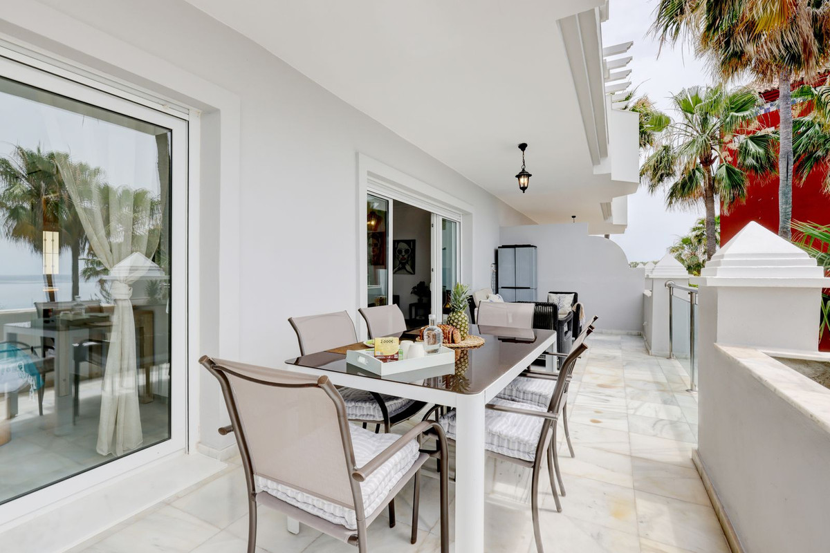 Appartement te koop in Estepona | 2 slaapkamers H5327533