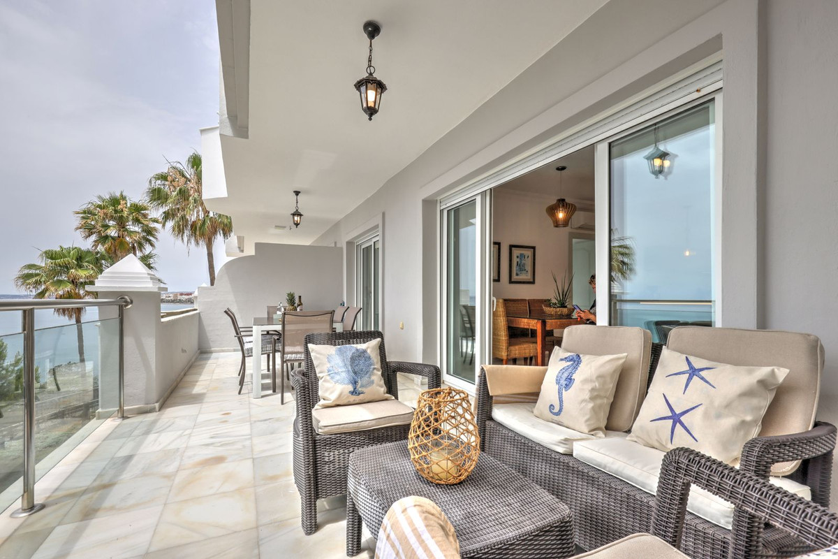 Appartement te koop in Estepona | 2 slaapkamers H5327533