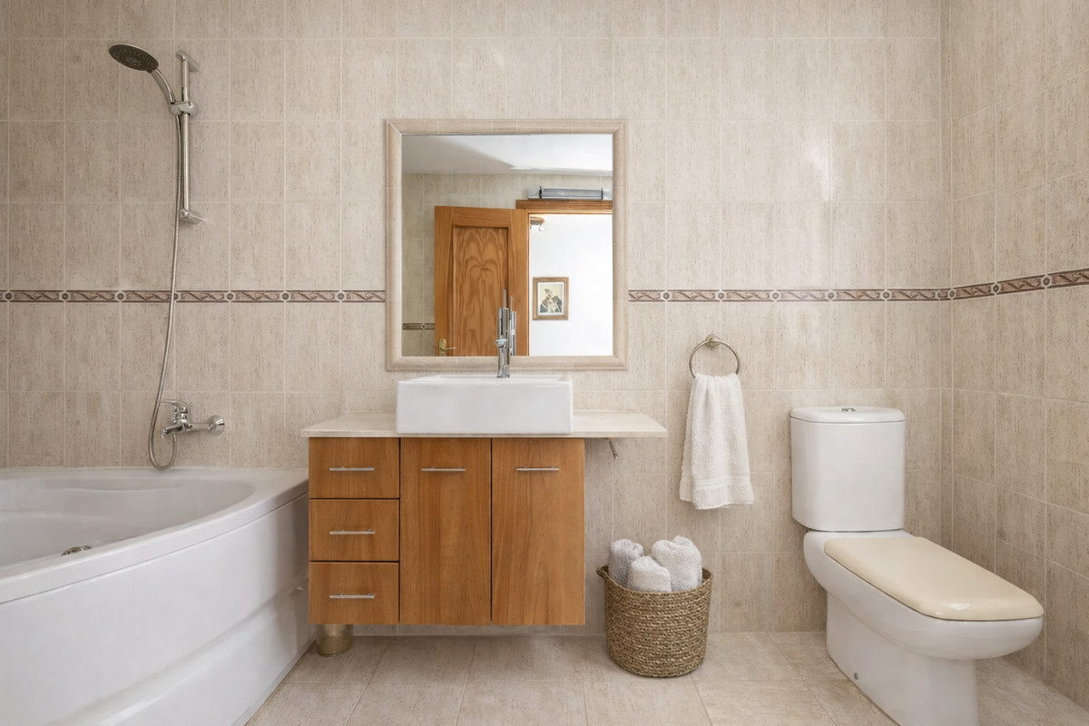 Duplex te koop in Estepona | 3 slaapkamers H5327881