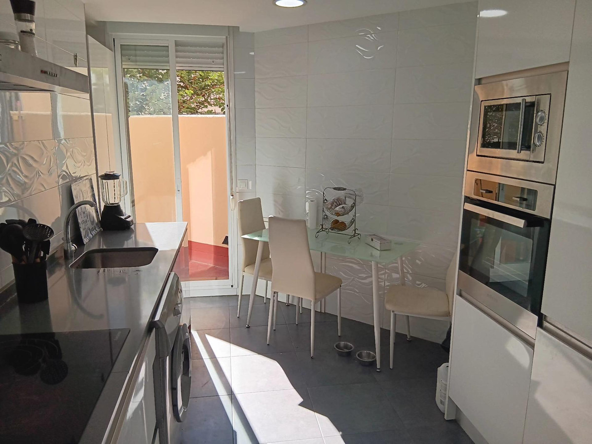 Appartement te koop in Estepona | 3 slaapkamers H5328496