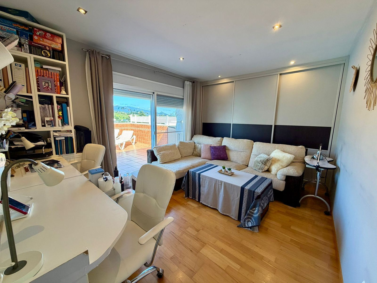 Penthouse te koop in Estepona | 4 slaapkamers H5329558