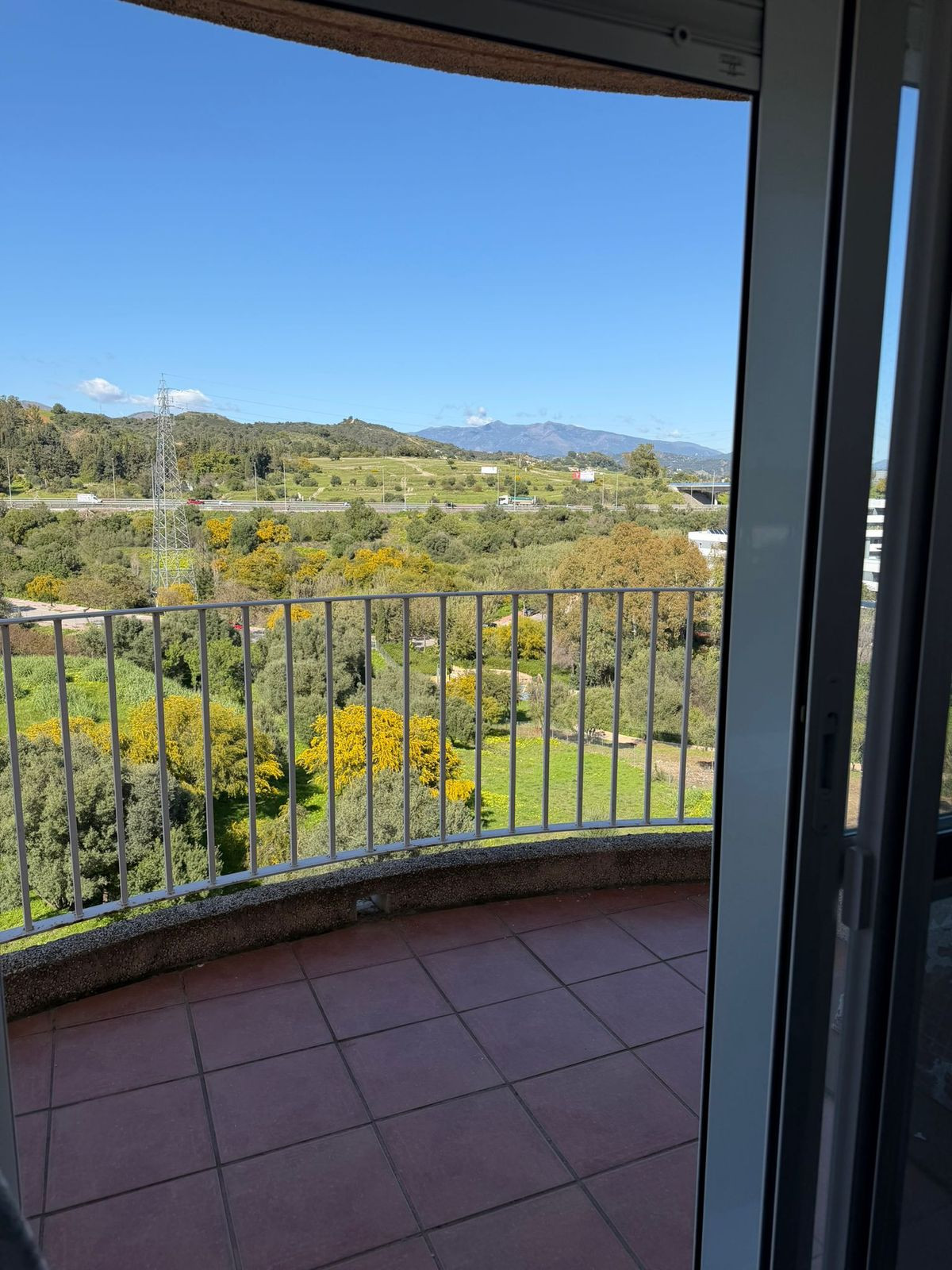 Penthouse te koop in Estepona | 4 slaapkamers H5329558