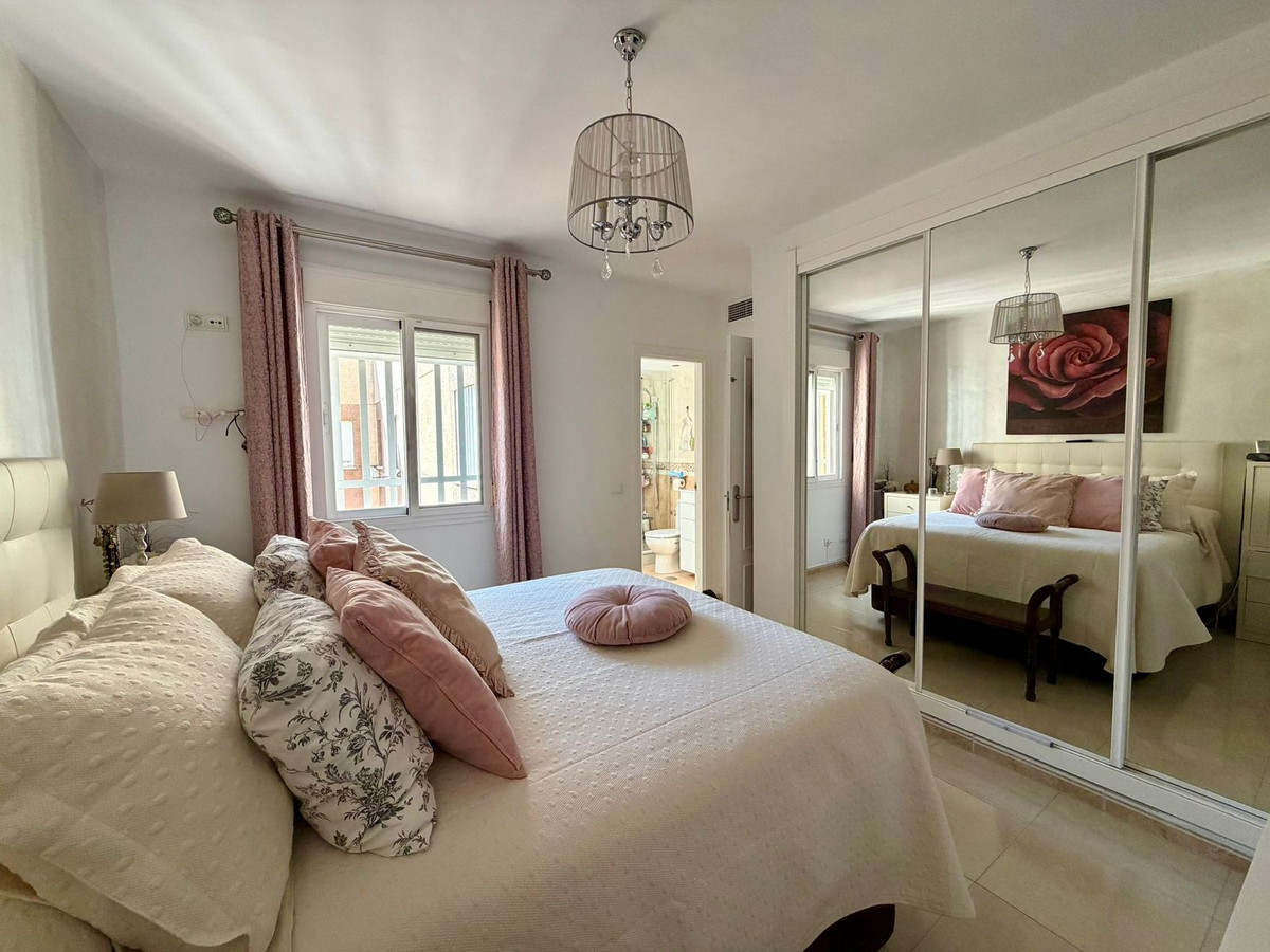 Penthouse te koop in Estepona | 4 slaapkamers H5329558