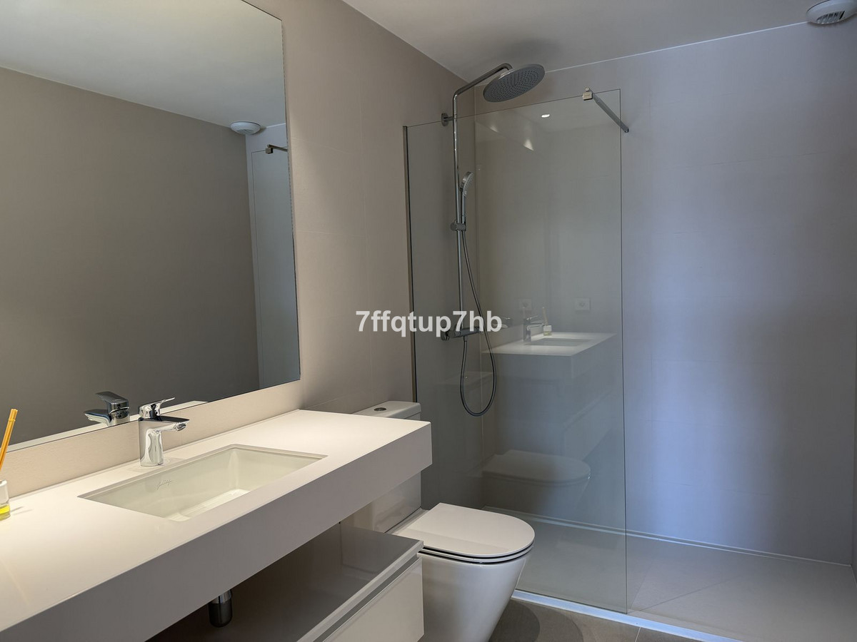 Appartement te koop in Estepona | 2 slaapkamers H5329942