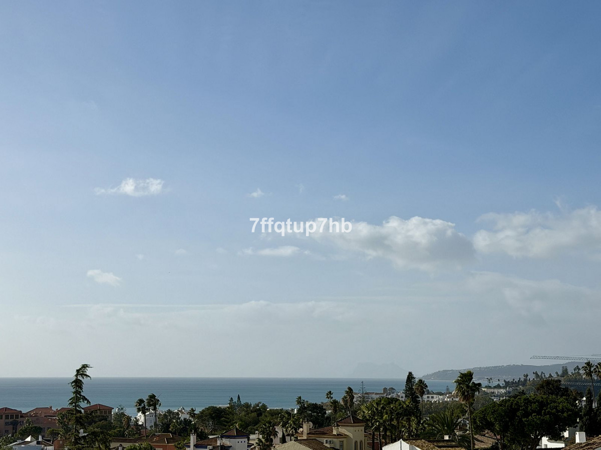 Appartement te koop in Estepona | 2 slaapkamers H5329942