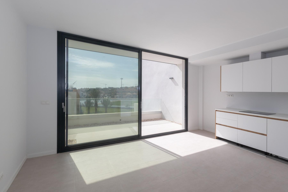 Appartement te koop in Estepona | 2 slaapkamers H5330170