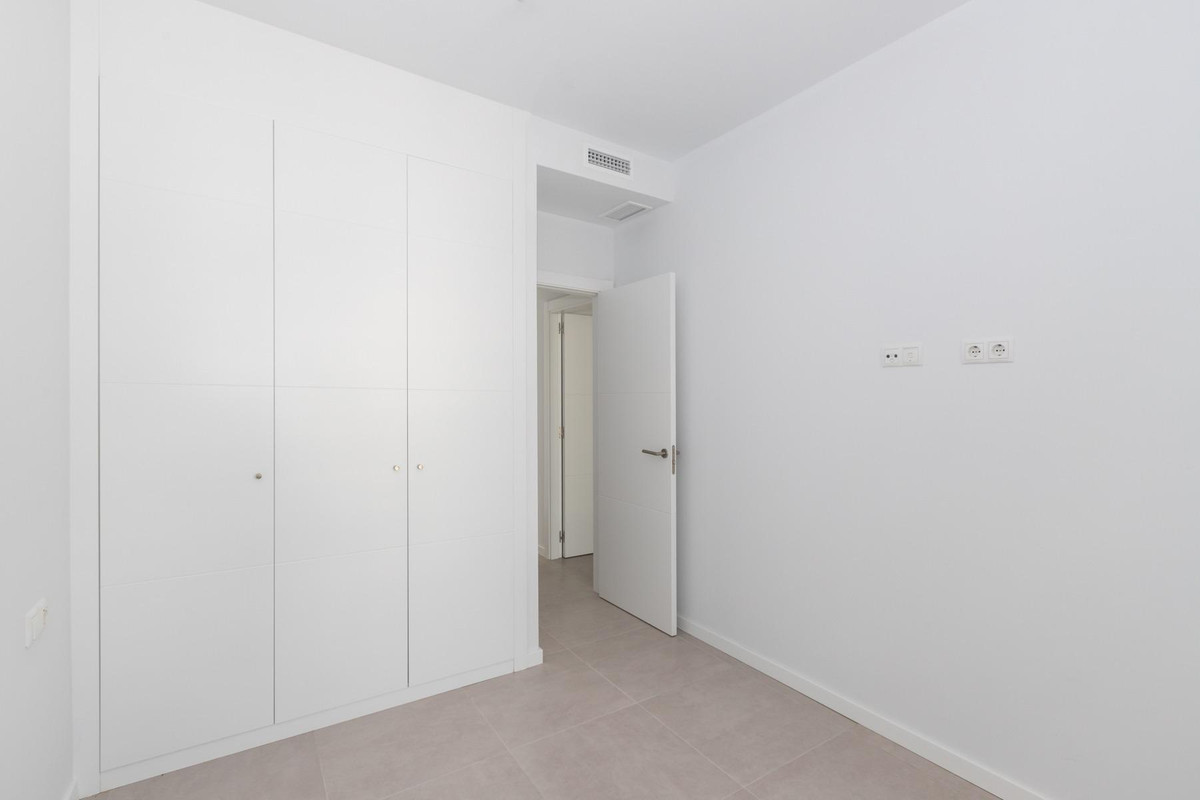 Appartement te koop in Estepona | 2 slaapkamers H5330170