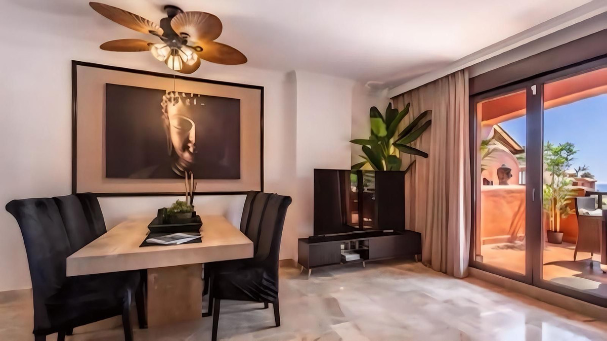 Appartement te koop in Estepona | 3 slaapkamers H5332702