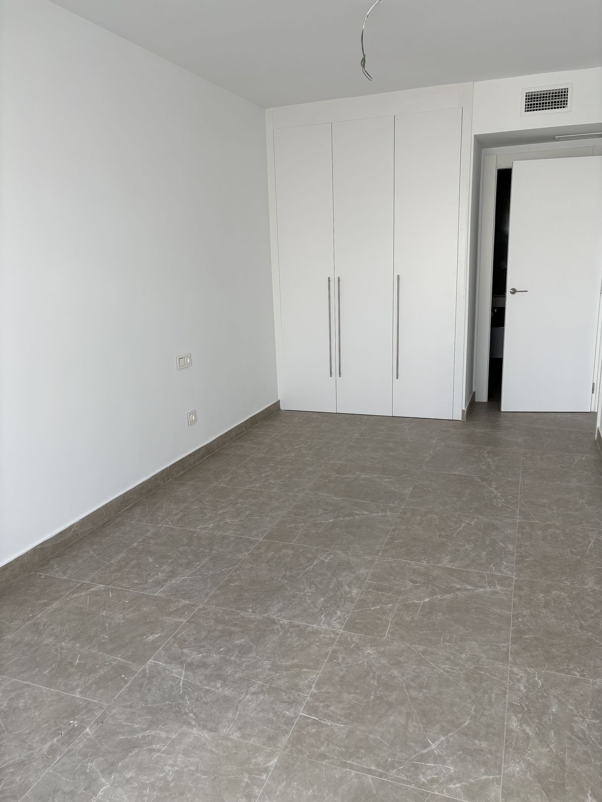 Appartement te koop in Estepona | 2 slaapkamers H5332738