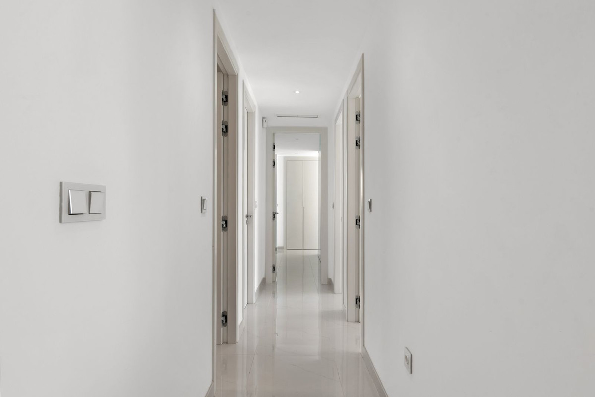 Appartement te koop in Estepona | 3 slaapkamers H5333014