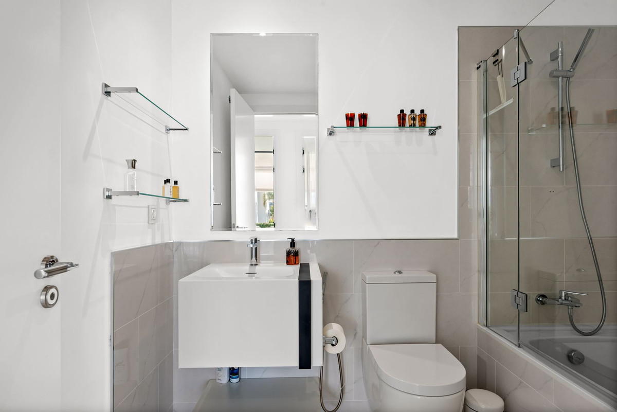 Appartement te koop in Estepona | 3 slaapkamers H5333014