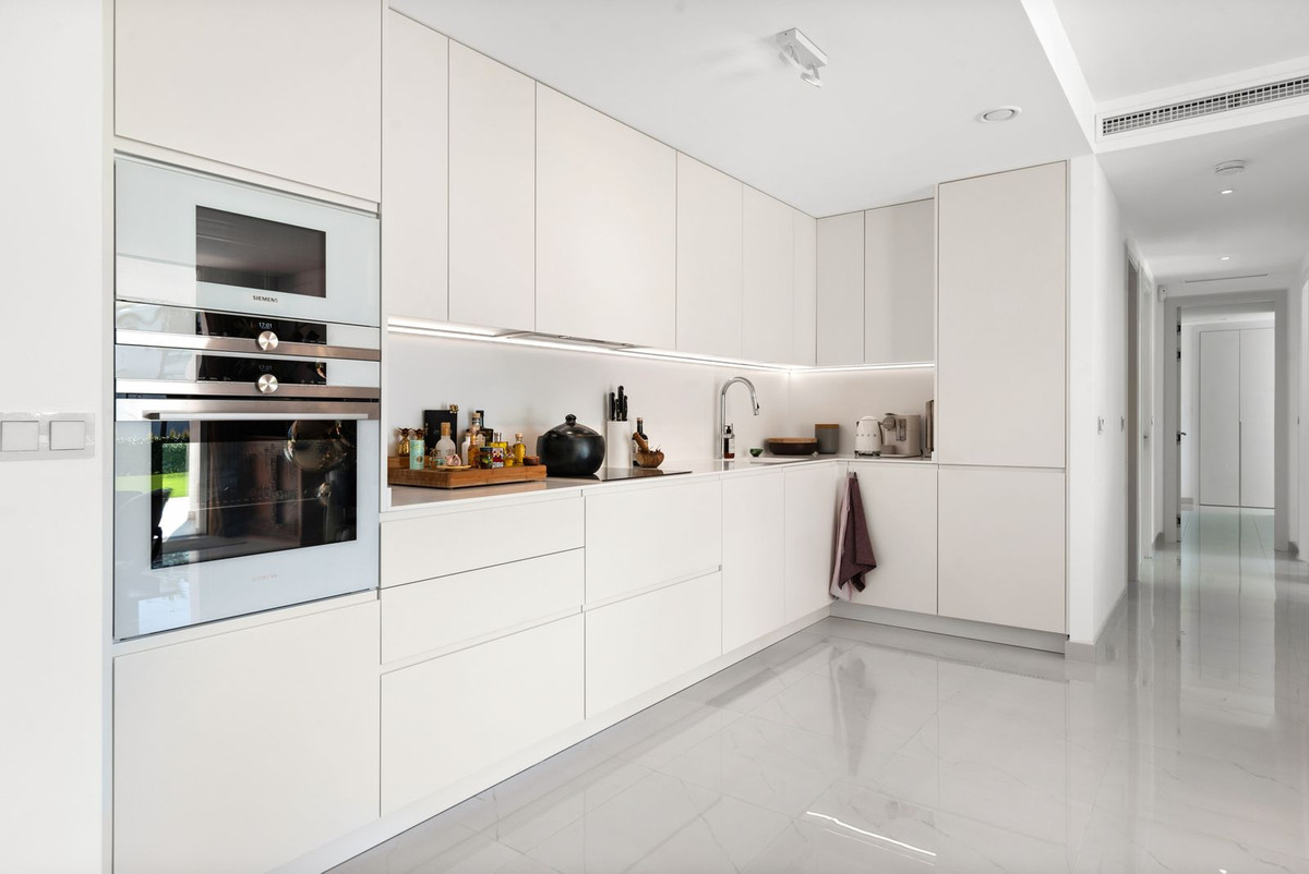 Appartement te koop in Estepona | 3 slaapkamers H5333014