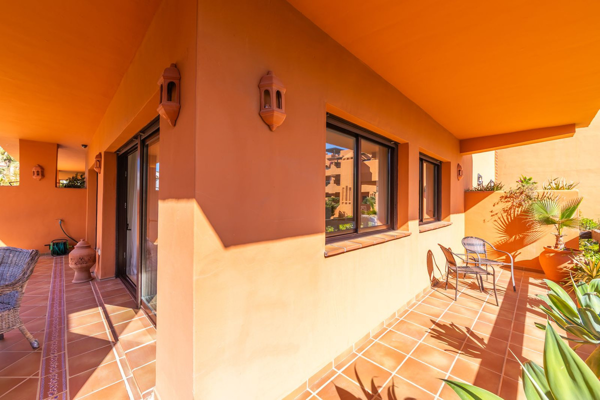 Appartement te koop in Estepona | 2 slaapkamers H5333104