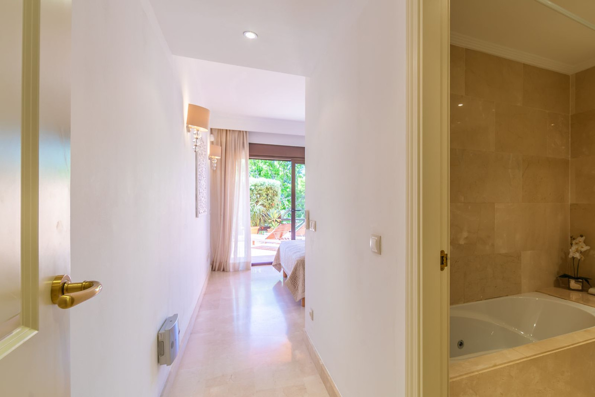 Appartement te koop in Estepona | 2 slaapkamers H5333104