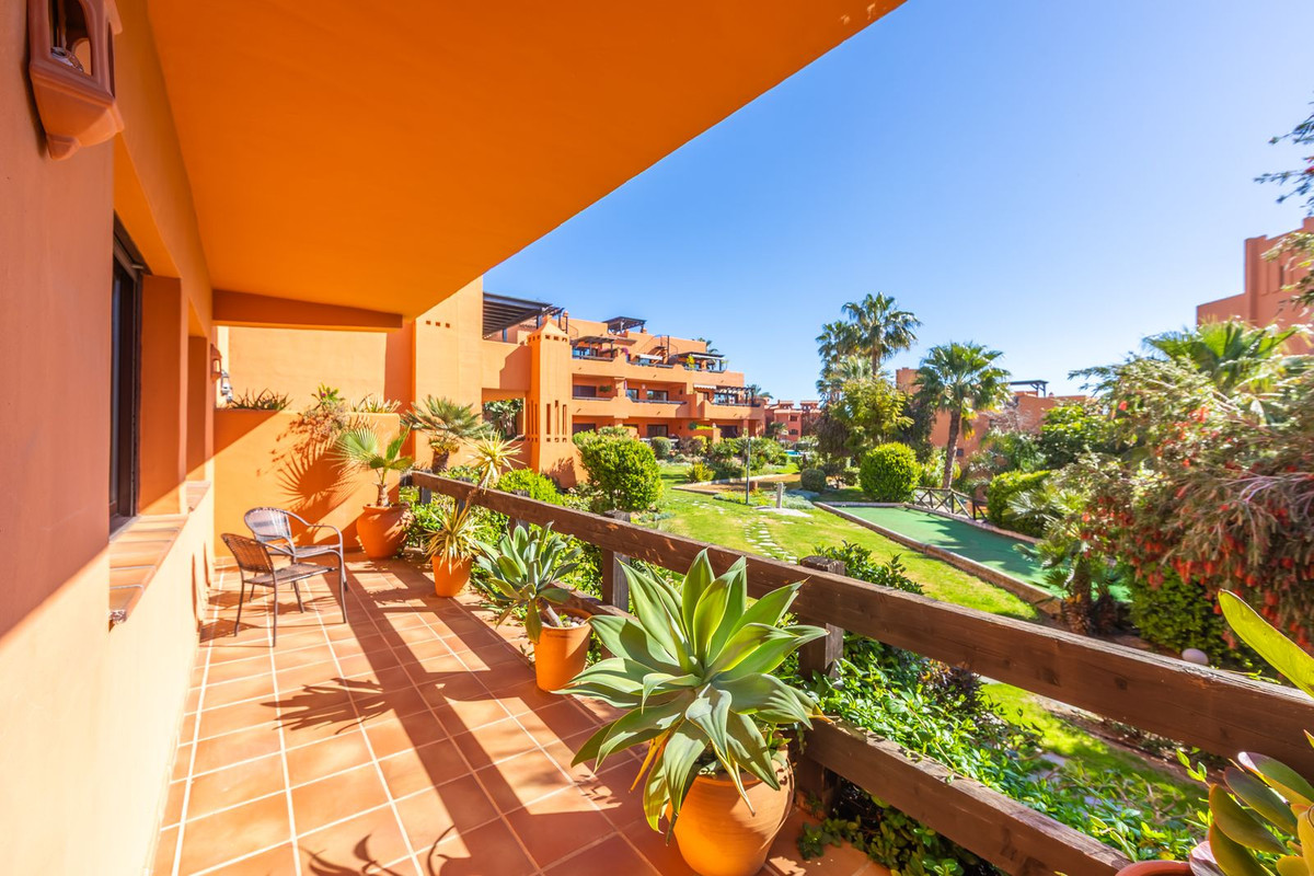 Appartement te koop in Estepona | 2 slaapkamers H5333104