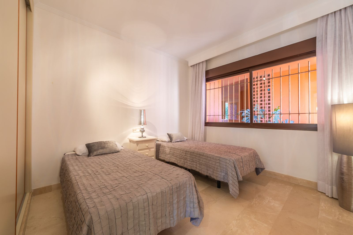 Appartement te koop in Estepona | 2 slaapkamers H5333104