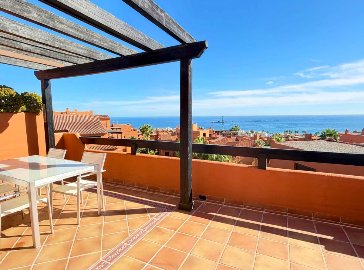 Penthouse te koop in Estepona | 2 slaapkamers H5333236