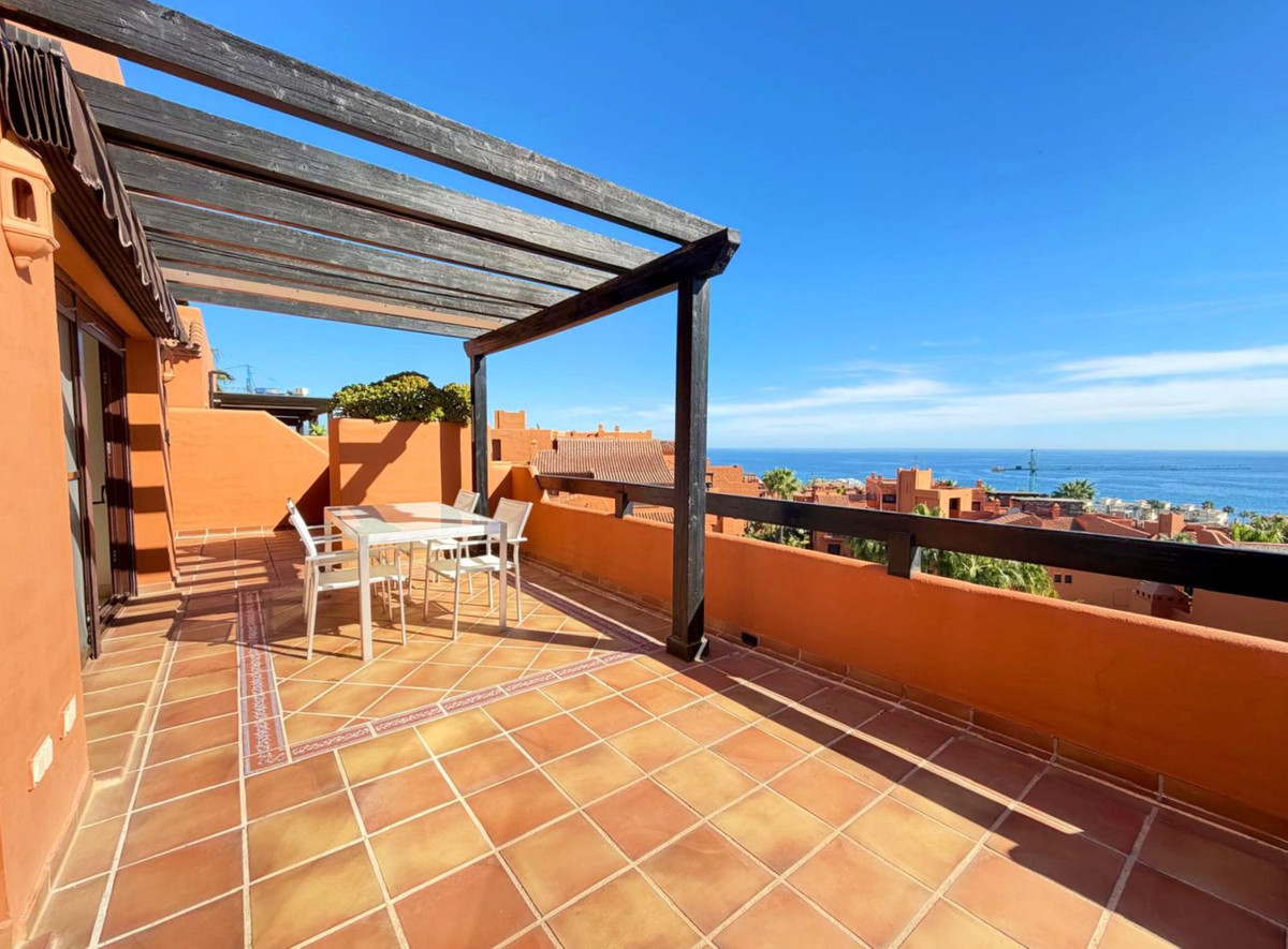 Penthouse te koop in Estepona | 2 slaapkamers H5333236