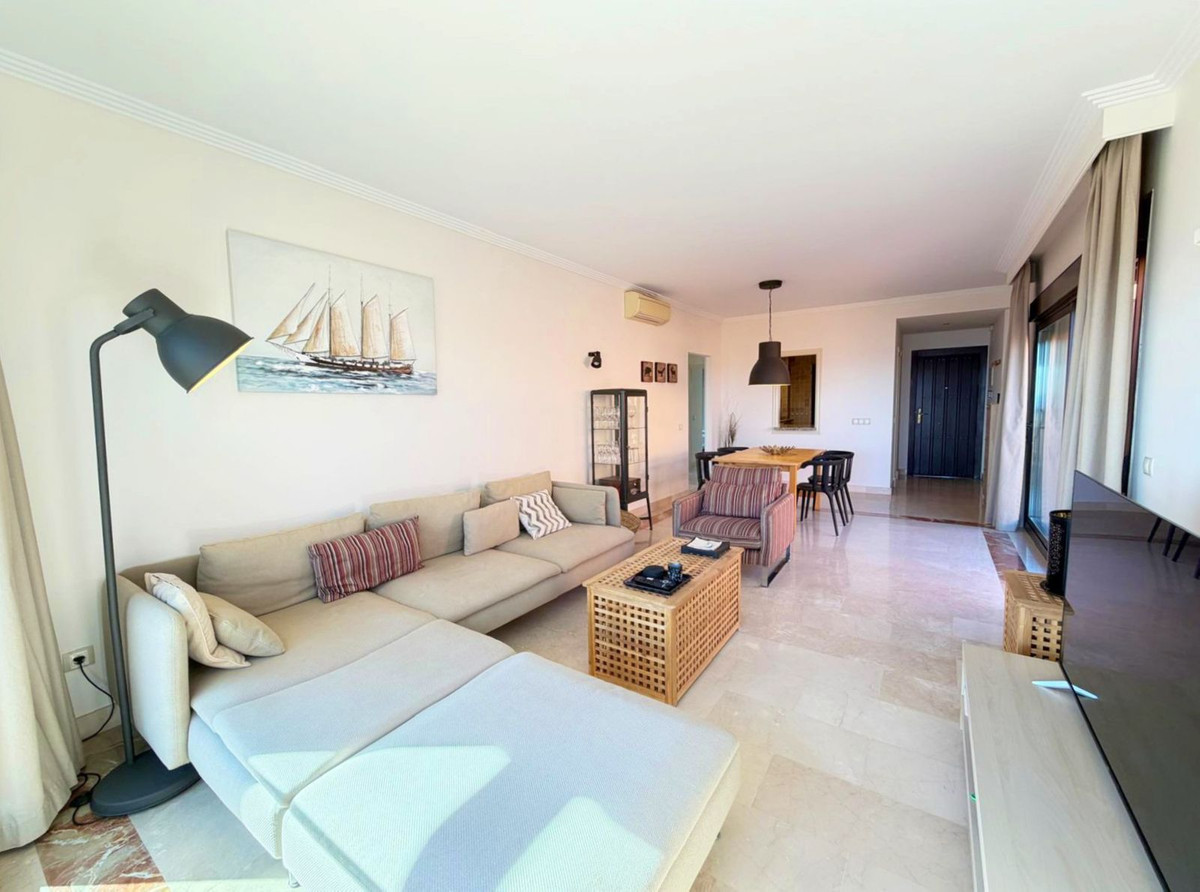 Penthouse te koop in Estepona | 2 slaapkamers H5333236