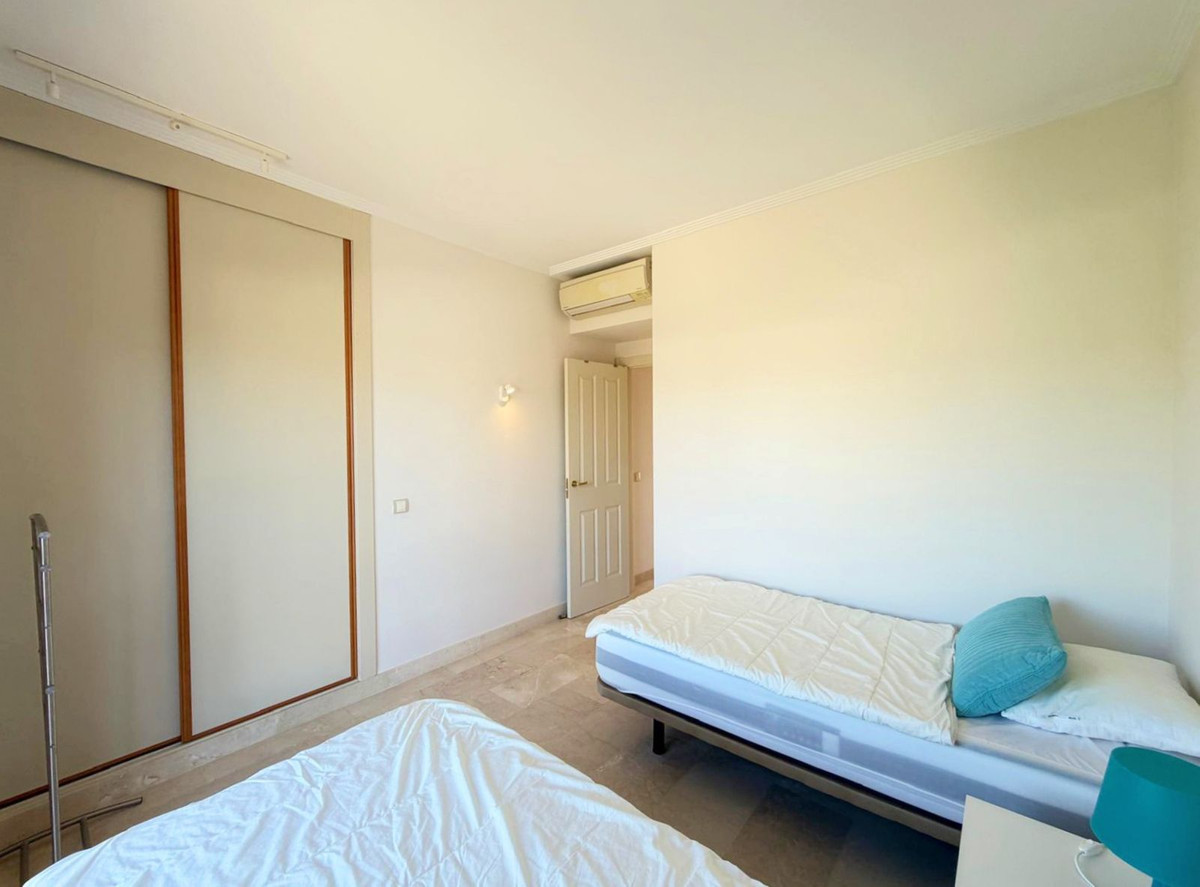 Penthouse te koop in Estepona | 2 slaapkamers H5333236