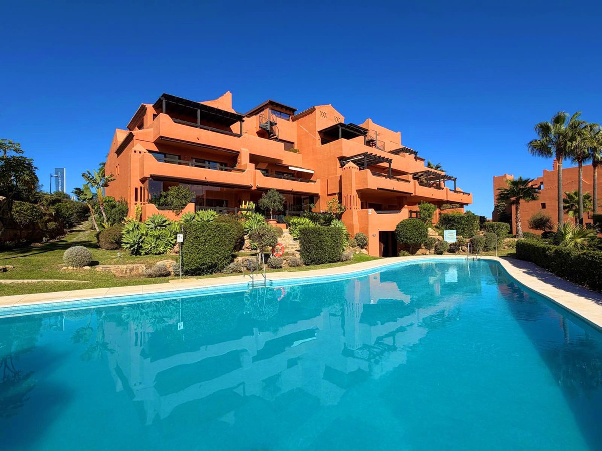 Penthouse te koop in Estepona | 2 slaapkamers H5333236