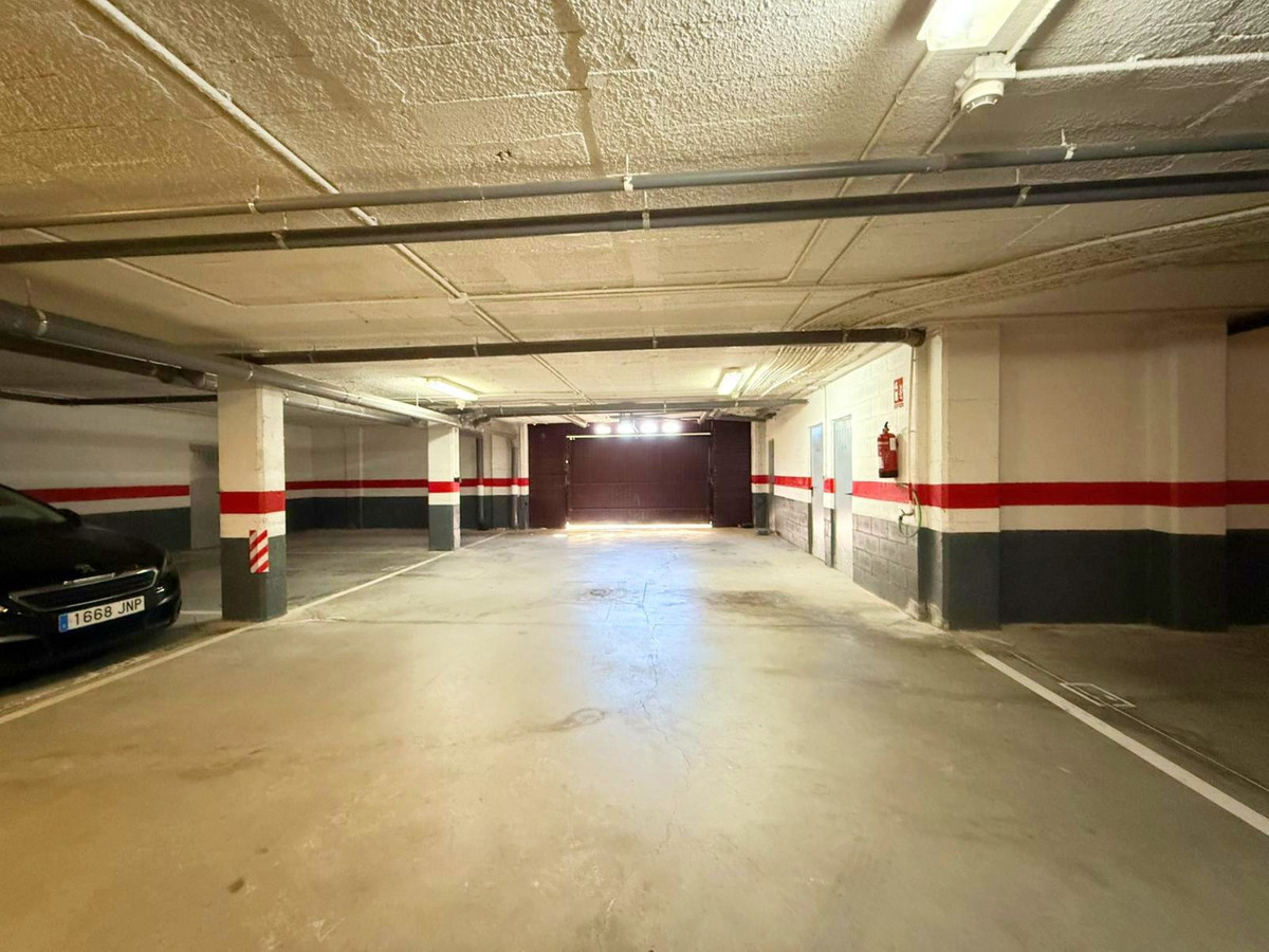 Penthouse te koop in Estepona | 2 slaapkamers H5333236