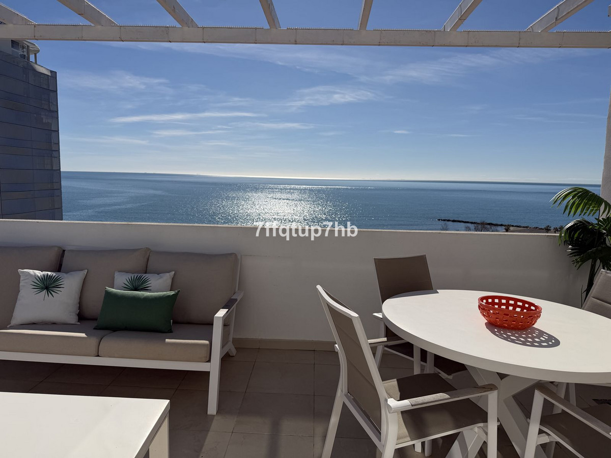 Penthouse te koop in Estepona | 3 slaapkamers H5333284