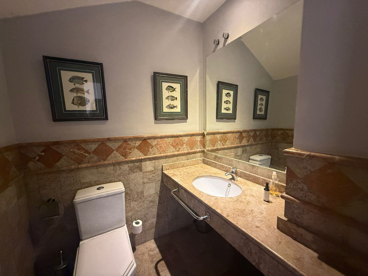 Duplex te koop in Estepona | 3 slaapkamers H5333644