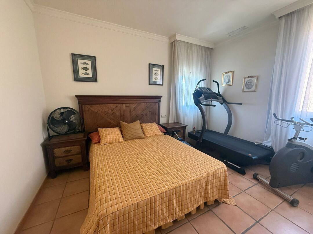 Duplex te koop in Estepona | 3 slaapkamers H5333644