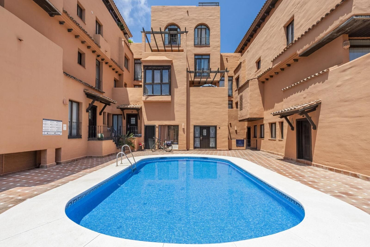 Duplex te koop in Estepona | 3 slaapkamers H5333644