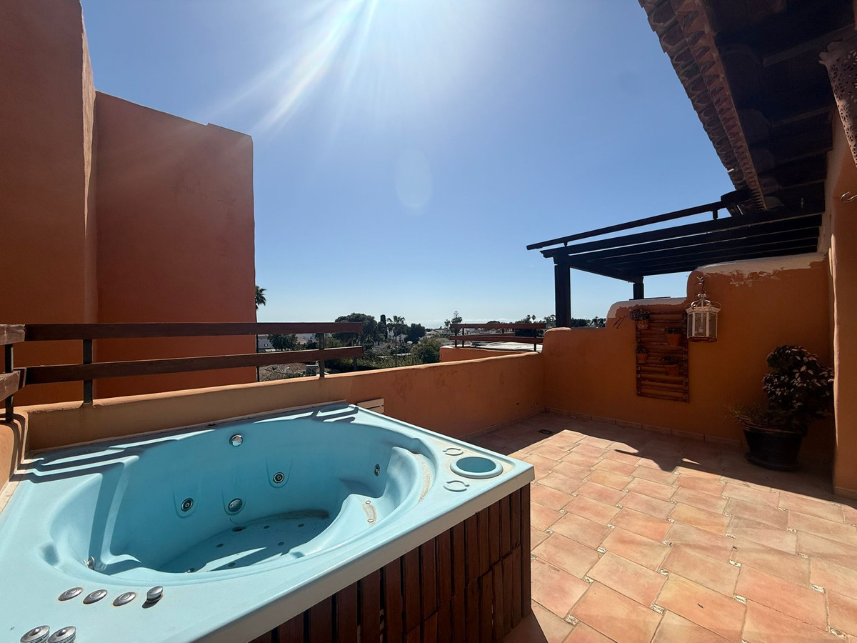 Duplex te koop in Estepona | 3 slaapkamers H5333644