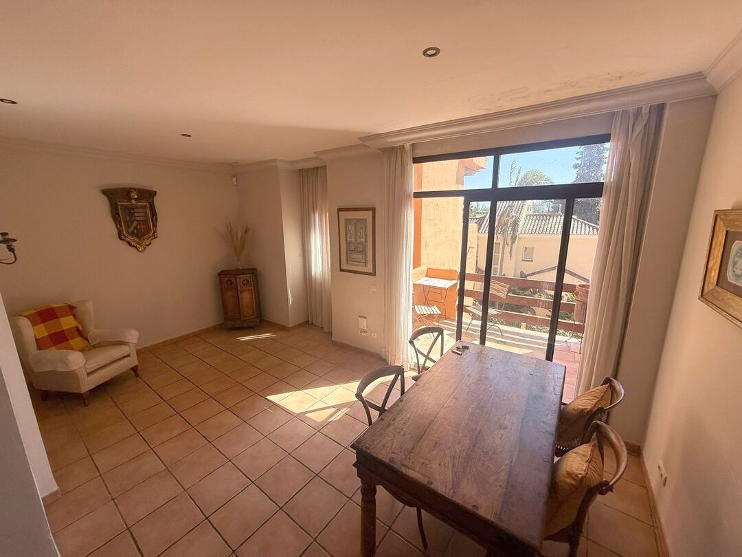 Duplex te koop in Estepona | 3 slaapkamers H5333644