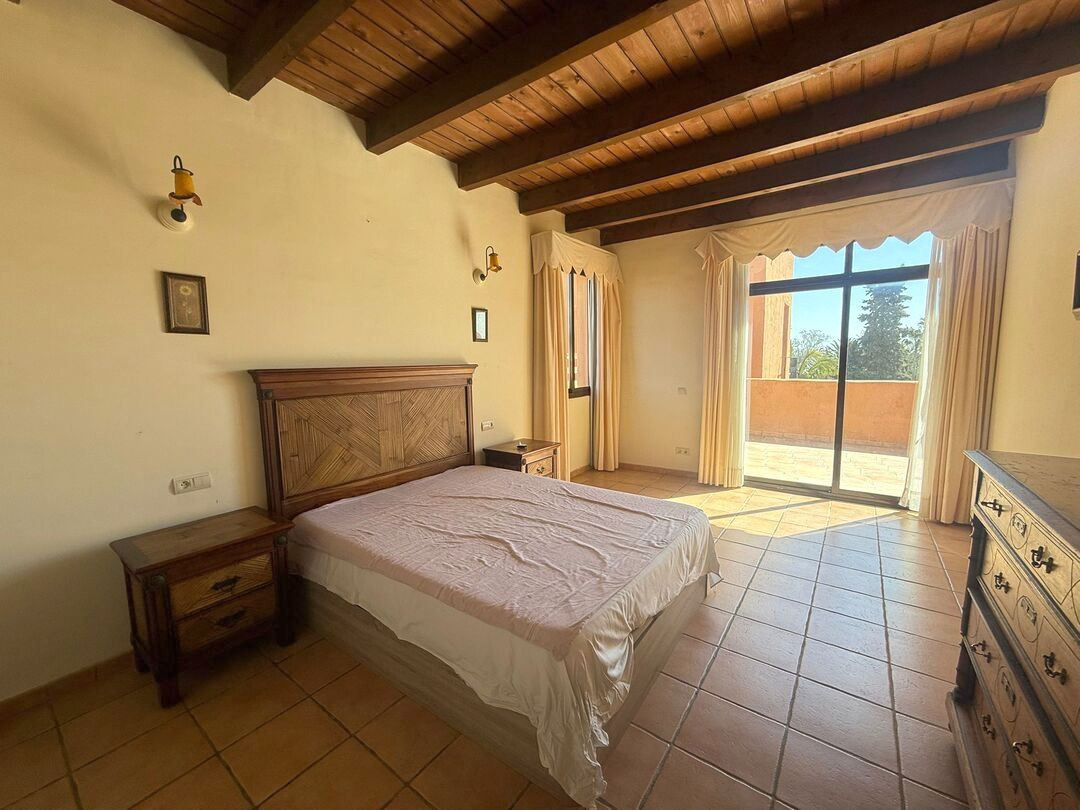Duplex te koop in Estepona | 3 slaapkamers H5333644