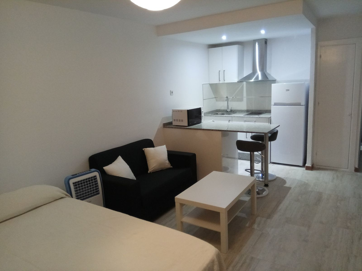 Appartement te koop in Estepona | 0 slaapkamers H5335288