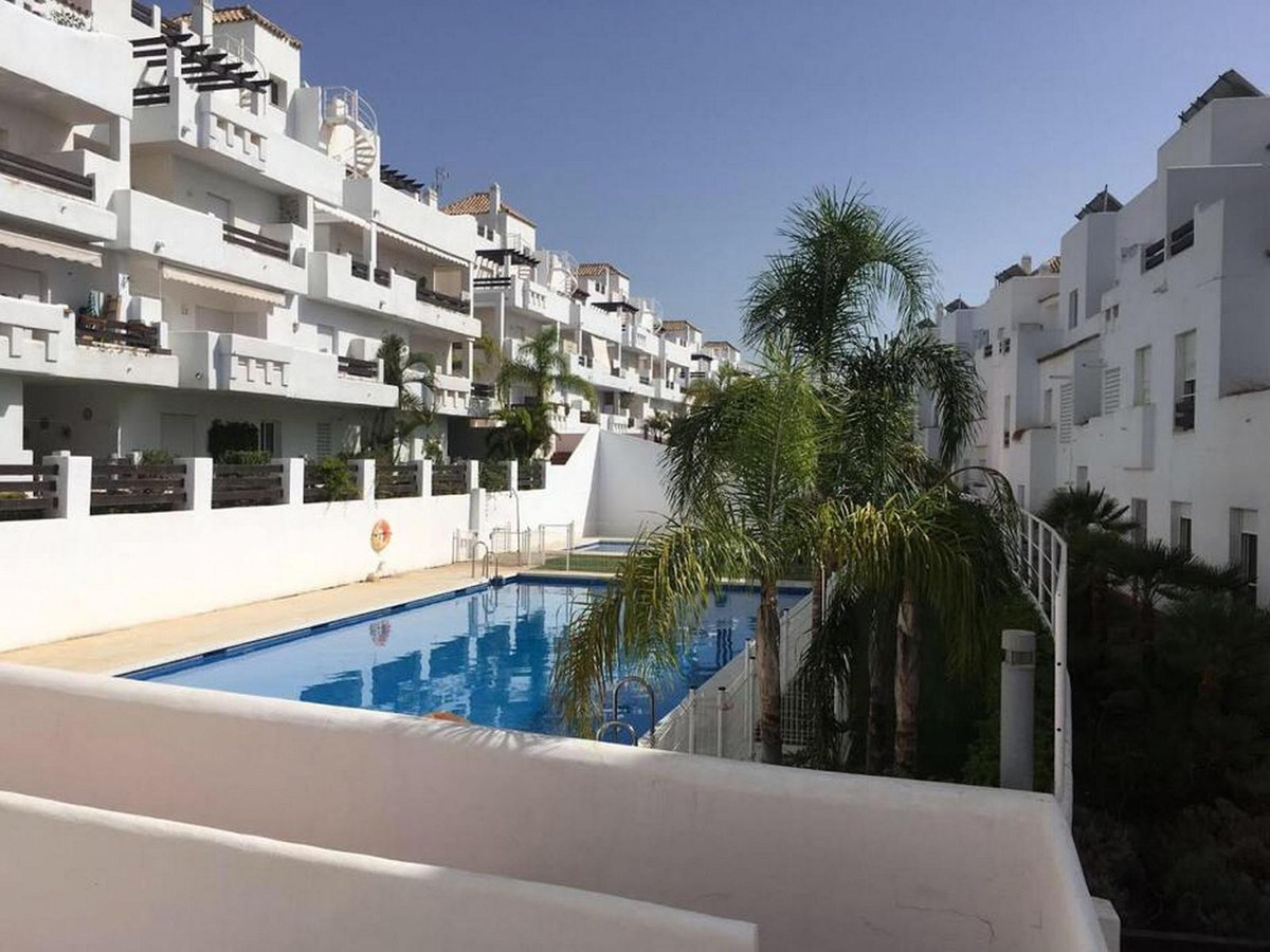 Appartement te koop in Estepona | 3 slaapkamers H5335429