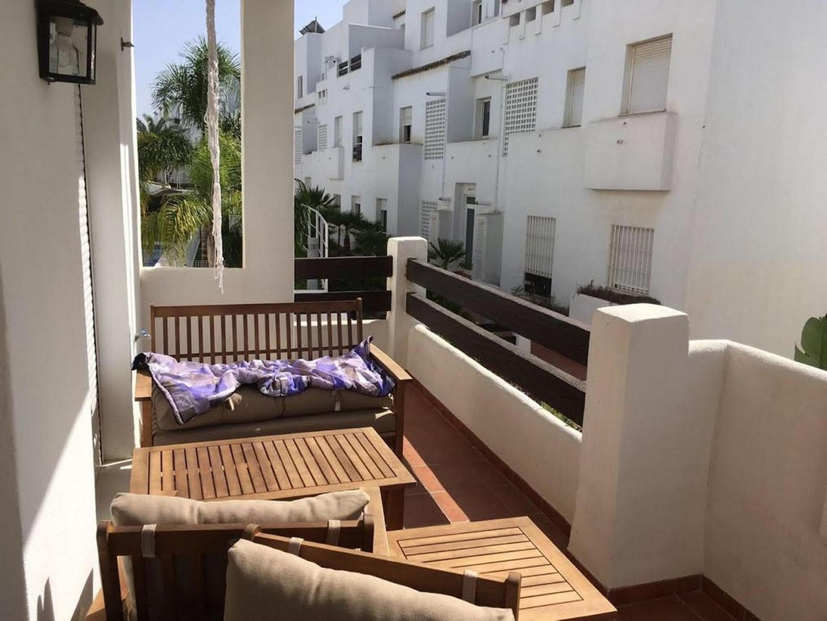 Appartement te koop in Estepona | 3 slaapkamers H5335429