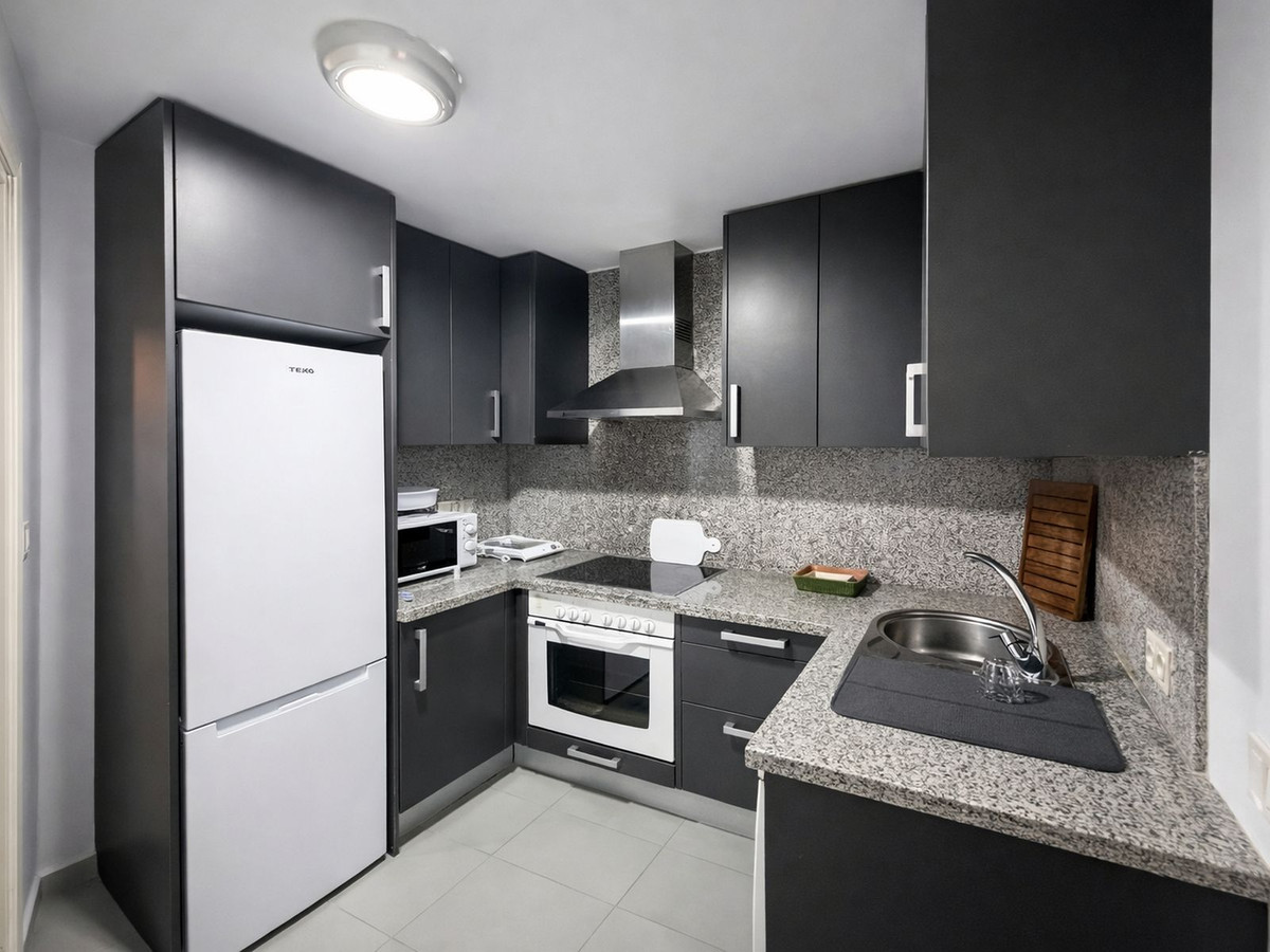 Appartement te koop in Estepona | 3 slaapkamers H5335429